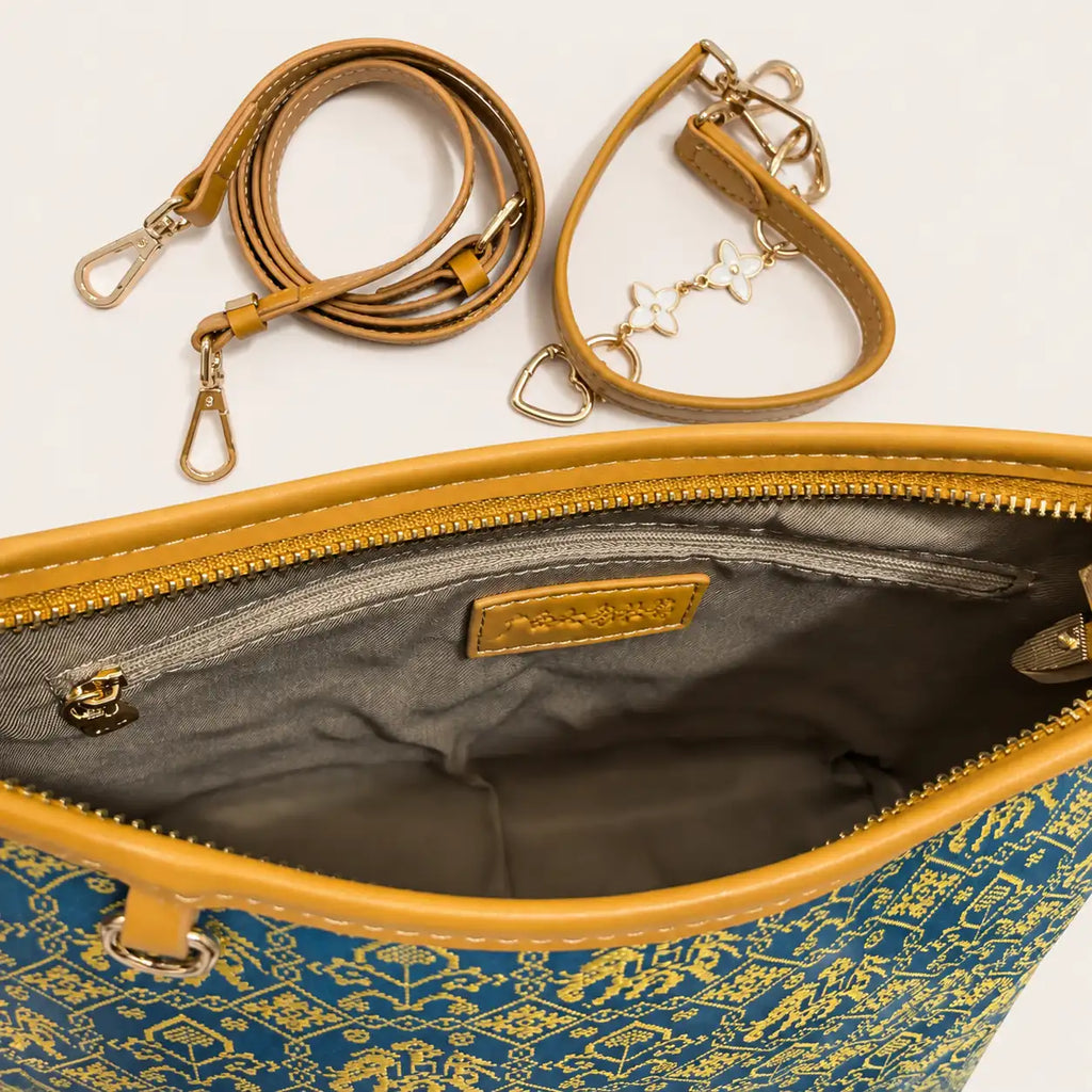 Renewal pattern woven crossbody bag back view