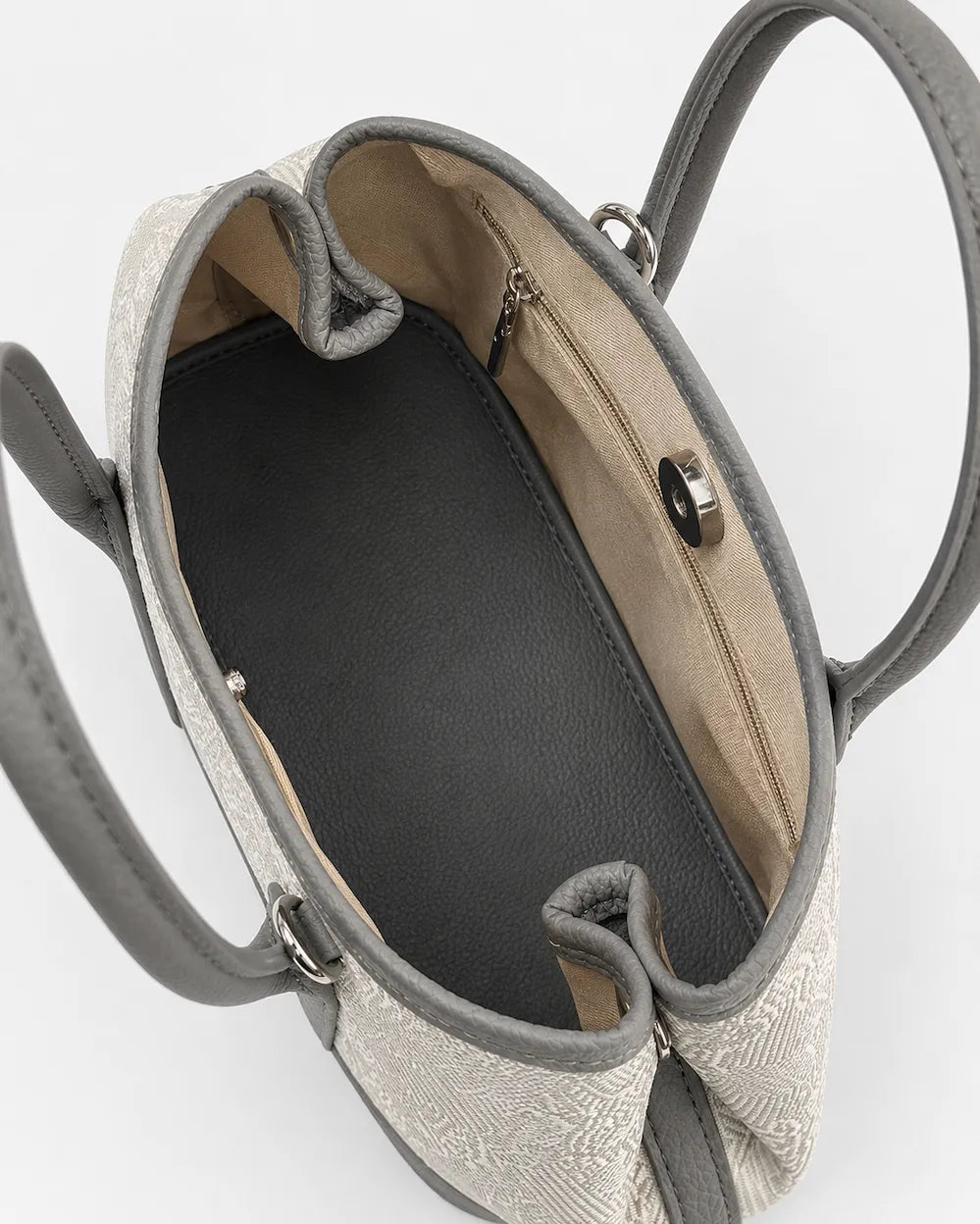 Chinese Heritage Handbag – Renewal of All Pattern — styling and carrying view