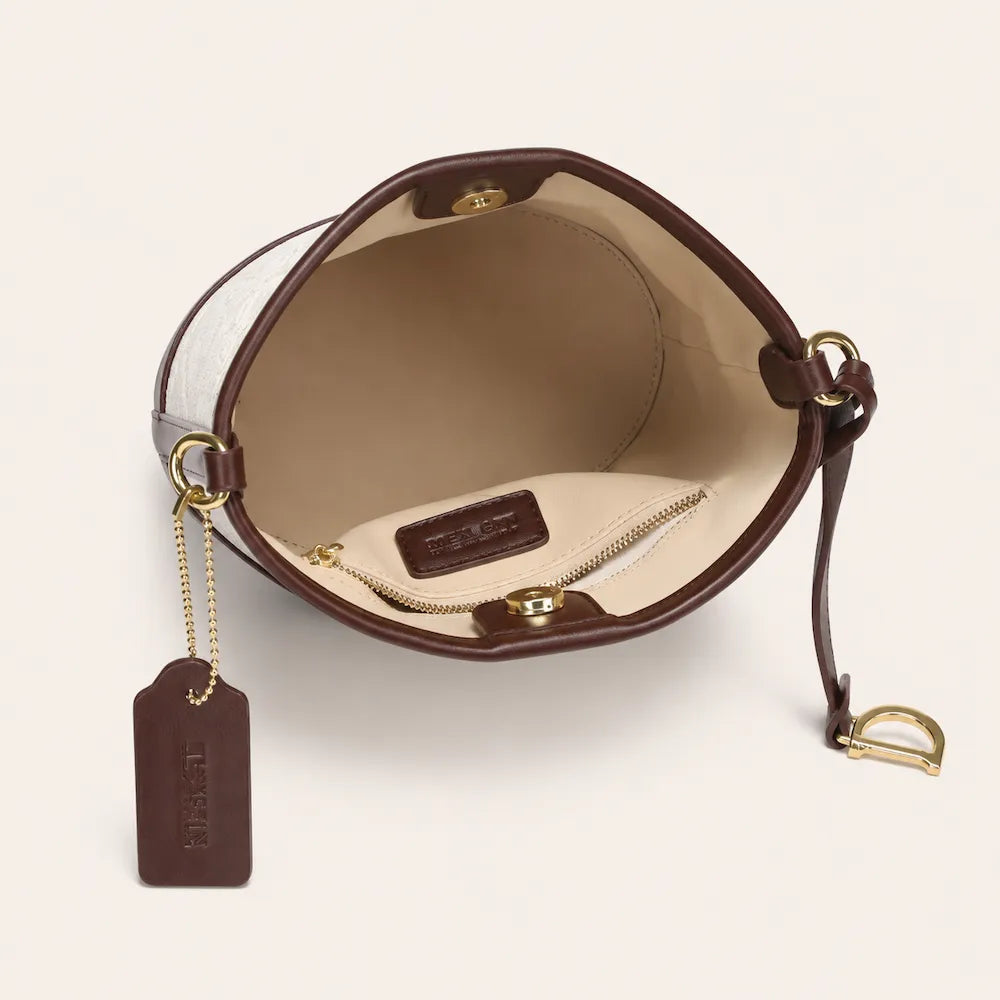 Zimloom Seeking Plum Blossoms Through Snow Pattern Bucket Bag