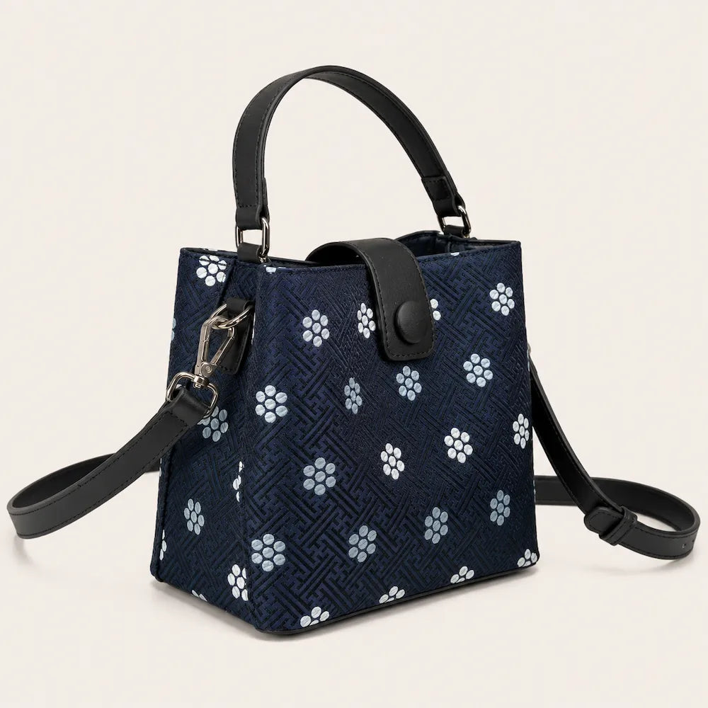 Zimloom Seeking Plum Blossoms Through Snow Pattern Crossbody Bag