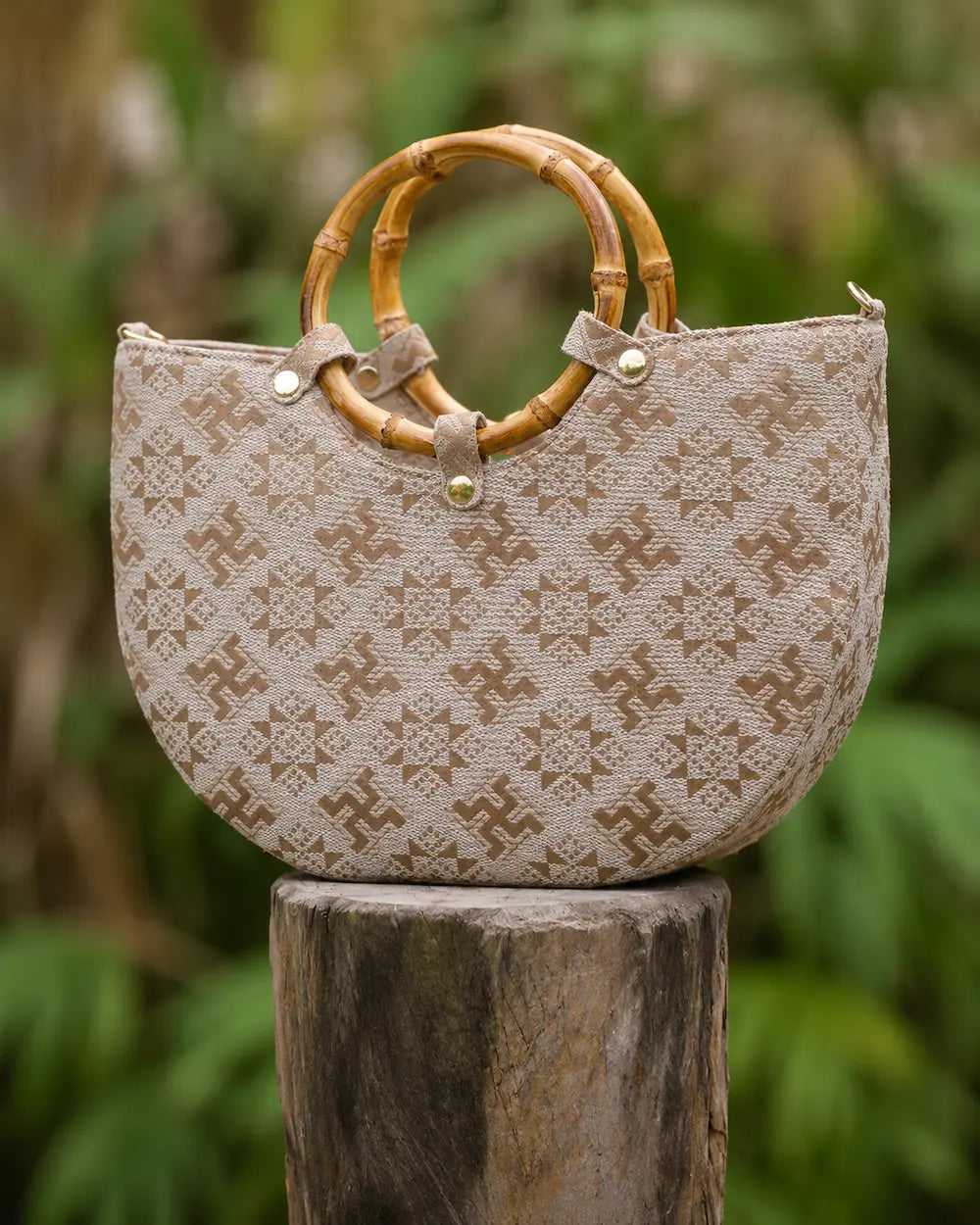 Chinese Heritage Handbag – Auspicious Octagonal Pattern — shape and construction detail