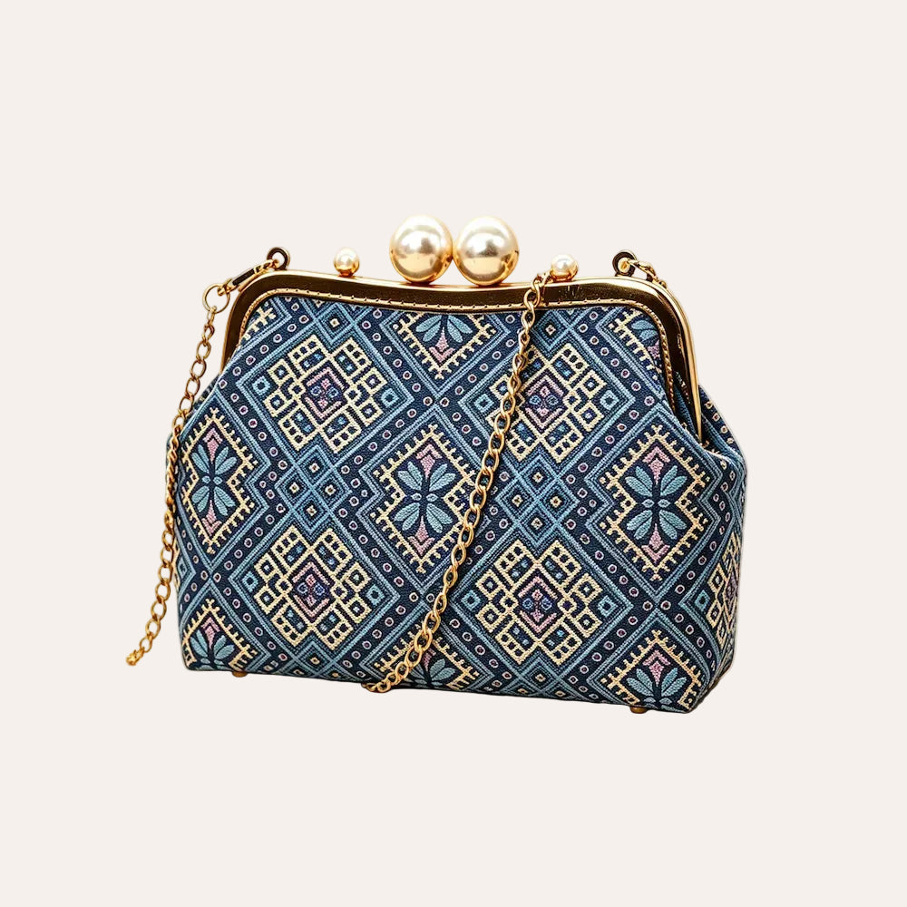 Zimloom Butterfly Pattern Pearl Chain Bag