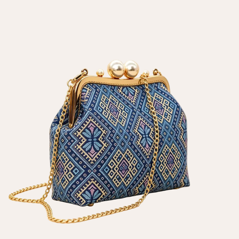 Zimloom Butterfly Pattern Pearl Chain Bag
